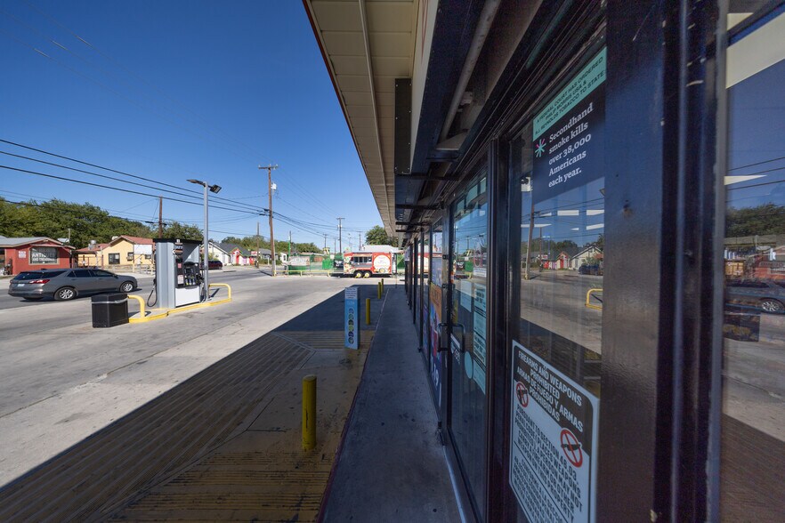 More Photos Of 628 W Hildebrand Ave, San Antonio Convenience Store For Sale