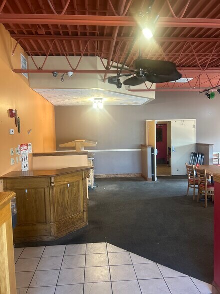 More Photos Of 5781 Seneca St, Elma Restaurant For Lease
