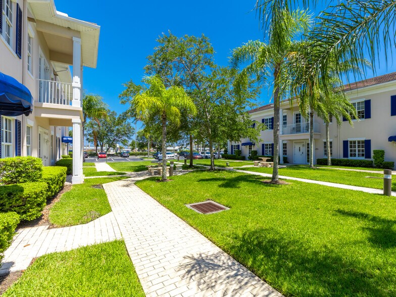 More Photos Of 1555 Indian River Blvd, Vero Beach Medical For Lease