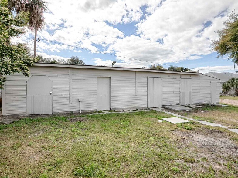 More Photos Of 426 E Citrus Ave, Eustis Apartments For Sale