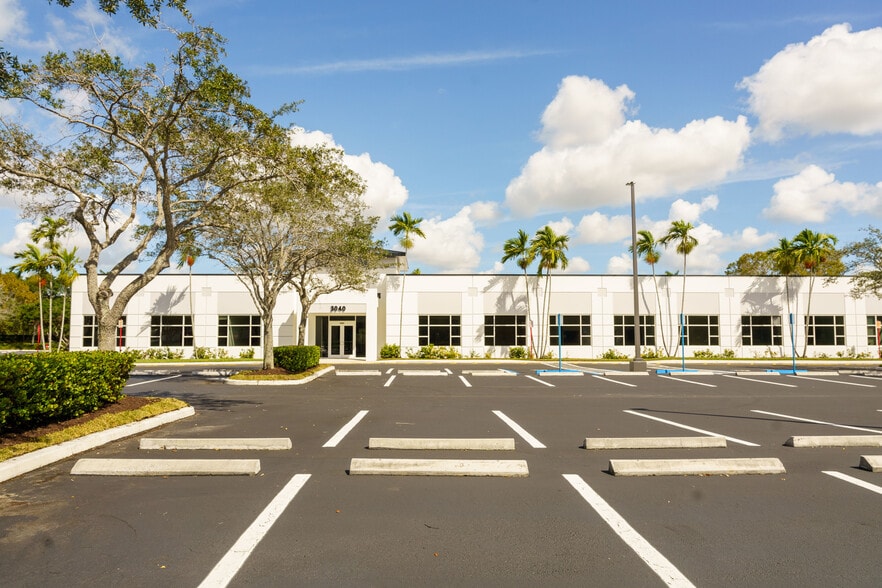 More Photos Of 3360 Enterprise Ave, Weston Unknown For Lease