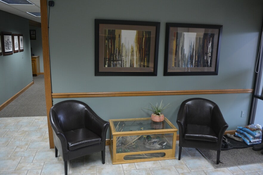 More Photos Of 1313 Mission, Mount Pleasant Office For Lease