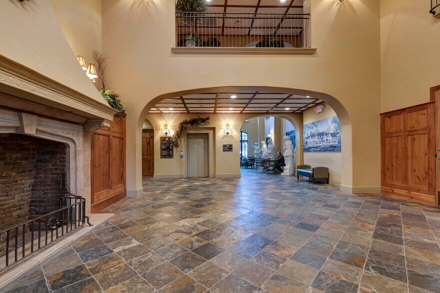 More Photos Of 1531 E Bradford Pky, Springfield Medical For Sale