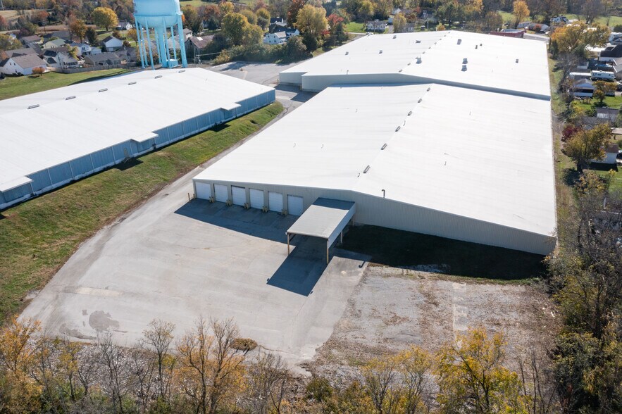 More Photos Of 130 Ecton Rd, Winchester Unknown For Lease