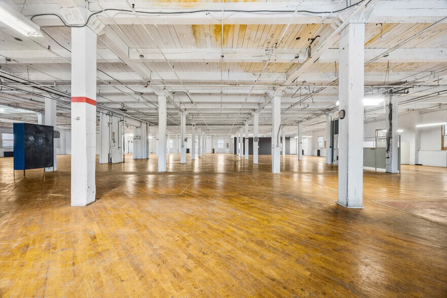 More Photos Of 39-49 St Bridgets Dr, Rochester Manufacturing For Lease