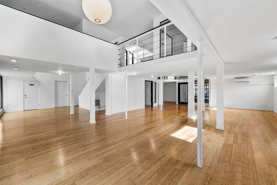 More Photos Of 1350-1352 Abbot Kinney Blvd, Venice Loft Creative Space For Lease