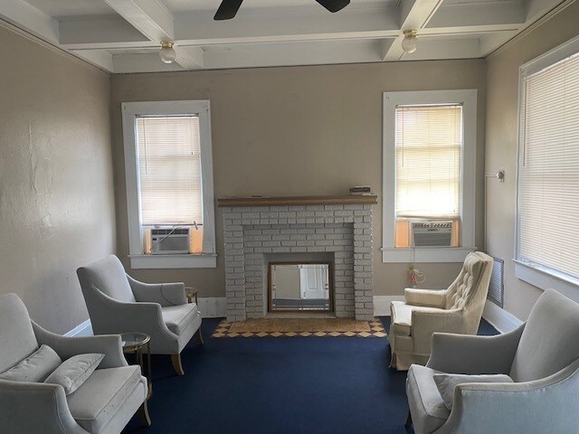 More Photos Of 205 4th Ave N, Saint Petersburg Storefront Retail Office For Sale