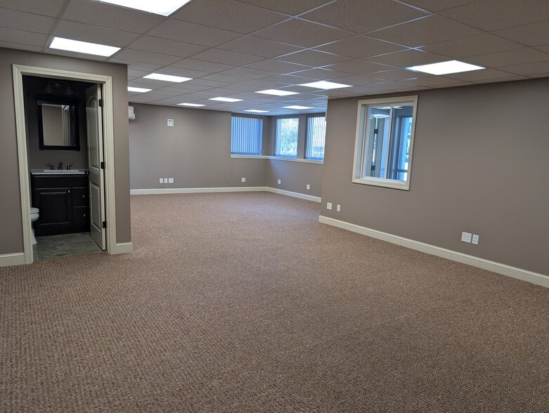 More Photos Of 230 Church St, Whitinsville Freestanding For Lease