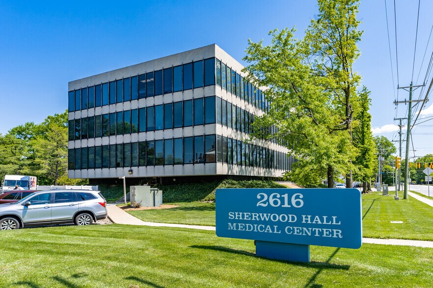 More Photos Of 2616 Sherwood Hall Ln, Alexandria Medical For Sale