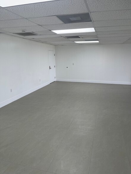 More Photos Of 1799 W Oakland Park Blvd, Oakland Park Office For Lease
