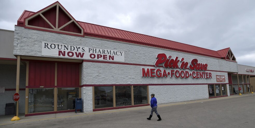 More Photos Of 2210-2400 Rapids Dr, Racine Freestanding For Sale