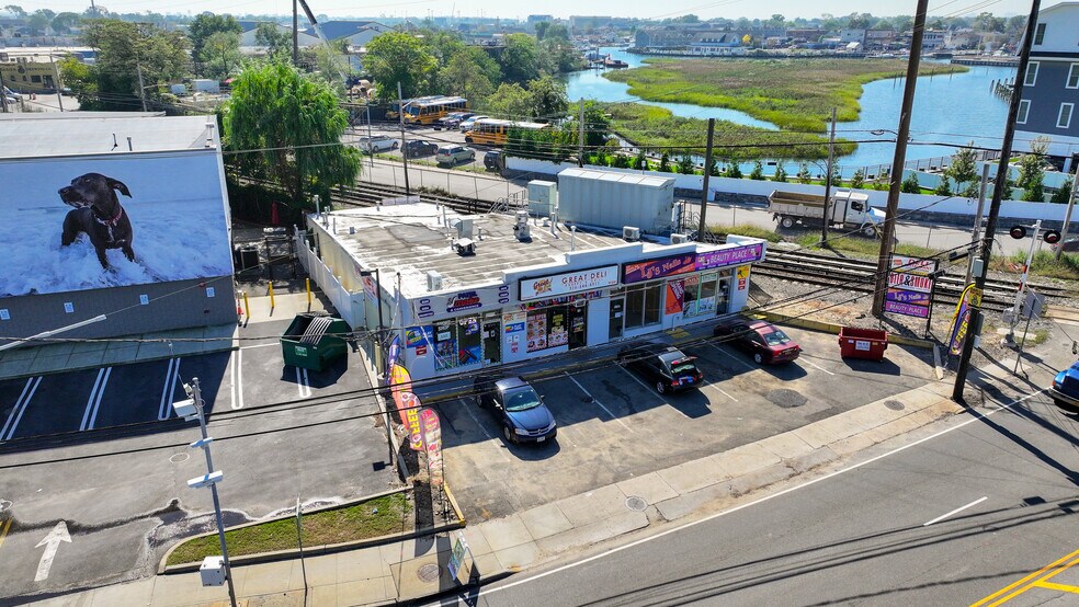 More Photos Of 571-575 Atlantic Ave, Oceanside Storefront For Sale