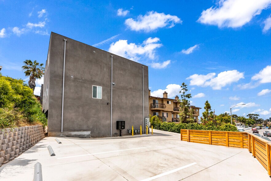 More Photos Of 4781 Cereza St, San Diego Apartments For Sale