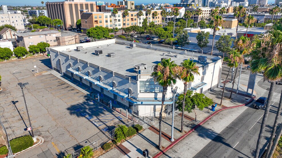 Primary Photo Of 600 Long Beach Blvd, Long Beach Freestanding For Lease
