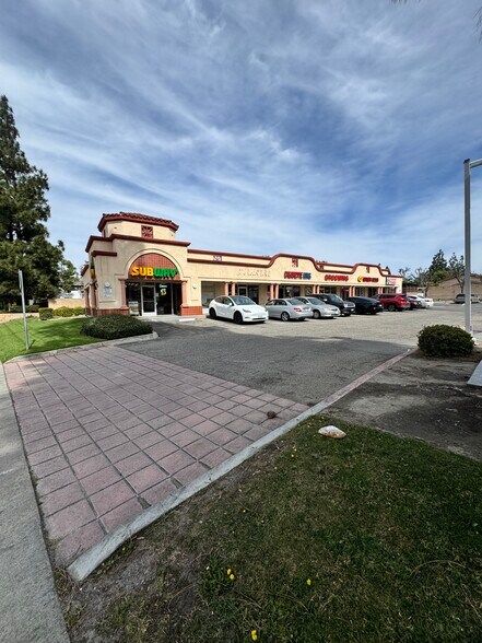 More Photos Of 1807-1837 E Orangethorpe Ave, Placentia Storefront Retail Office For Lease