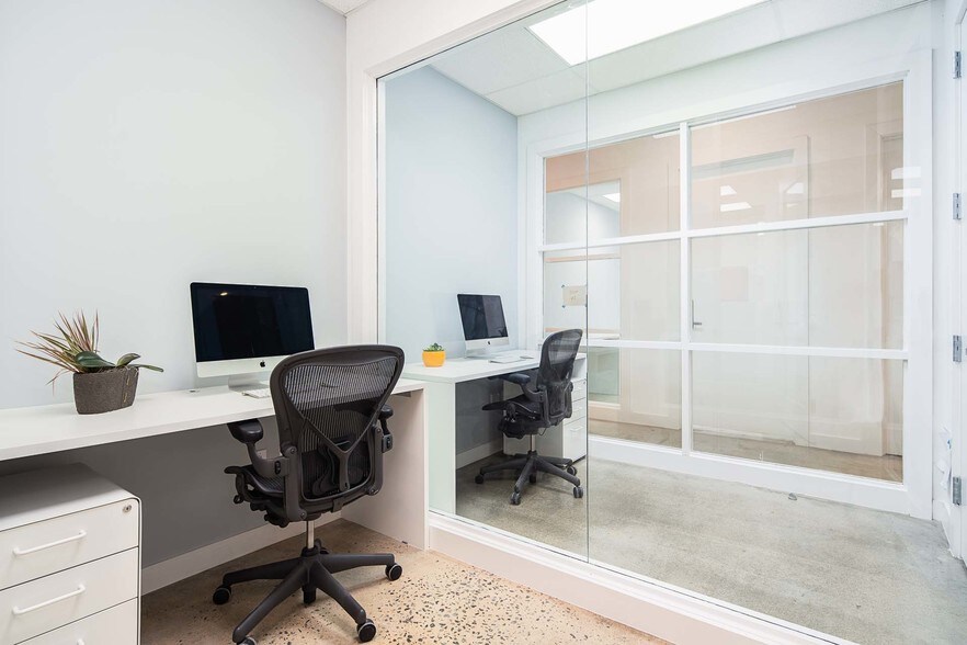 More Photos Of 155 2nd St, Jersey City Coworking Space
