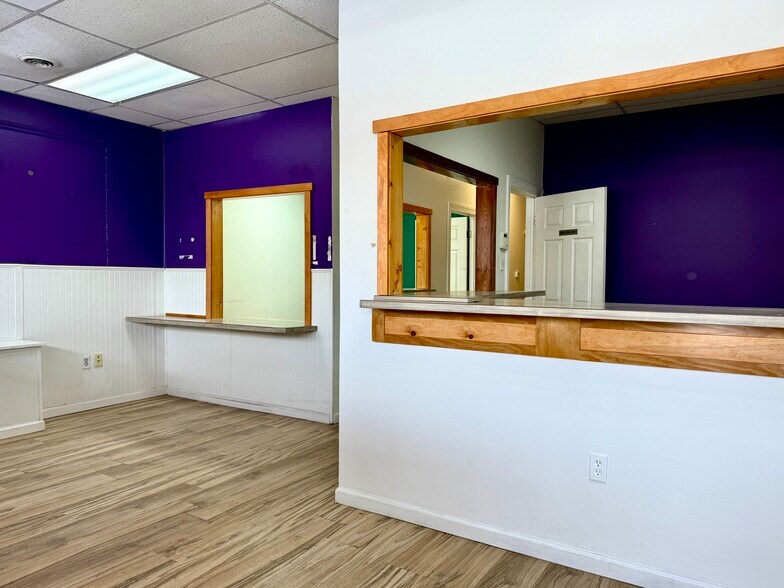 More Photos Of 249 Edgewood Ave, Pittsburgh Freestanding For Lease