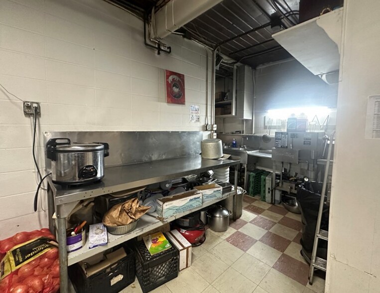 More Photos Of 400 Pacific Ave N, Long Beach Restaurant For Sale