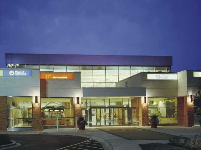 More Photos Of 2700 N Crego Rd, Dekalb General Retail For Sale
