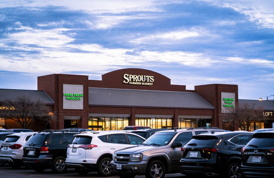 More Photos Of 4204-4210 82nd St, Lubbock Unknown For Lease