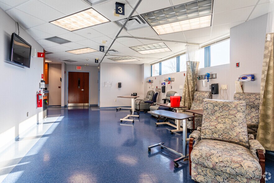 More Photos Of 630 Broad St, Carlstadt Medical For Sale