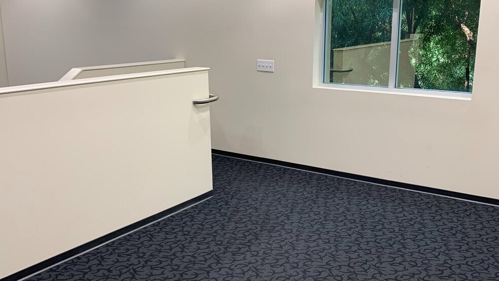 More Photos Of 4097 Trail Creek Rd, Riverside Light Manufacturing For Lease