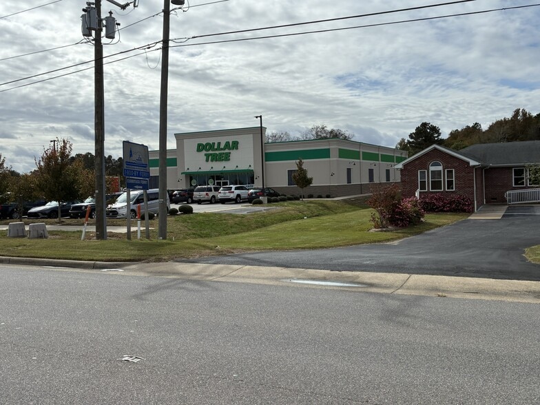 More Photos Of 100 Gardner Farm Ln, Currituck Storefront For Sale