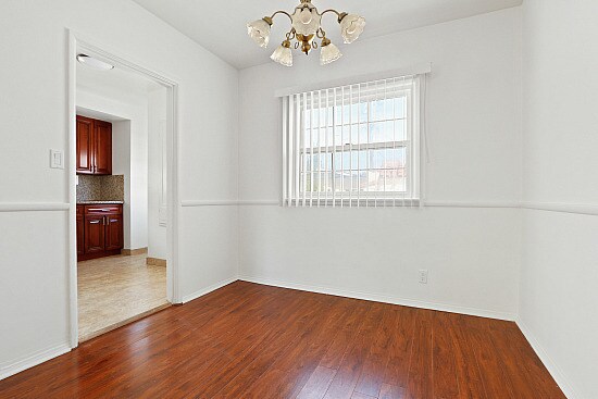 More Photos Of 8521 Saturn St, Los Angeles Apartments For Sale