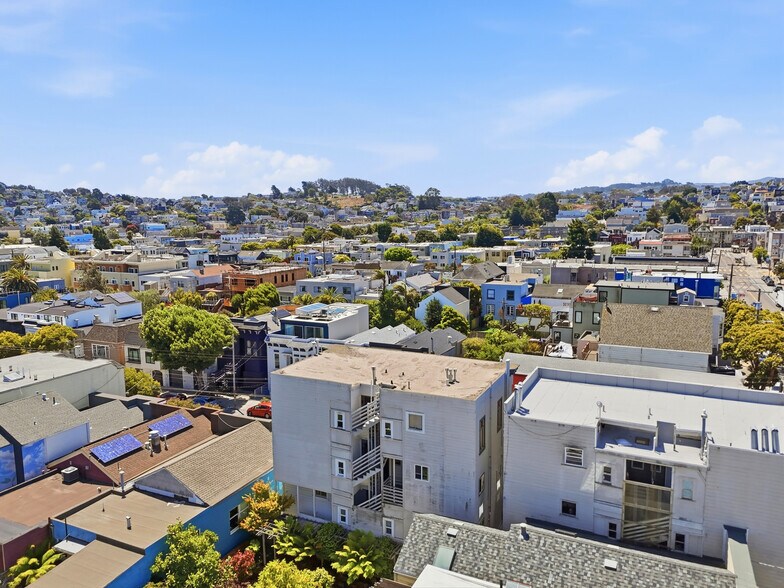 More Photos Of 184 Valley St, San Francisco Apartments For Sale