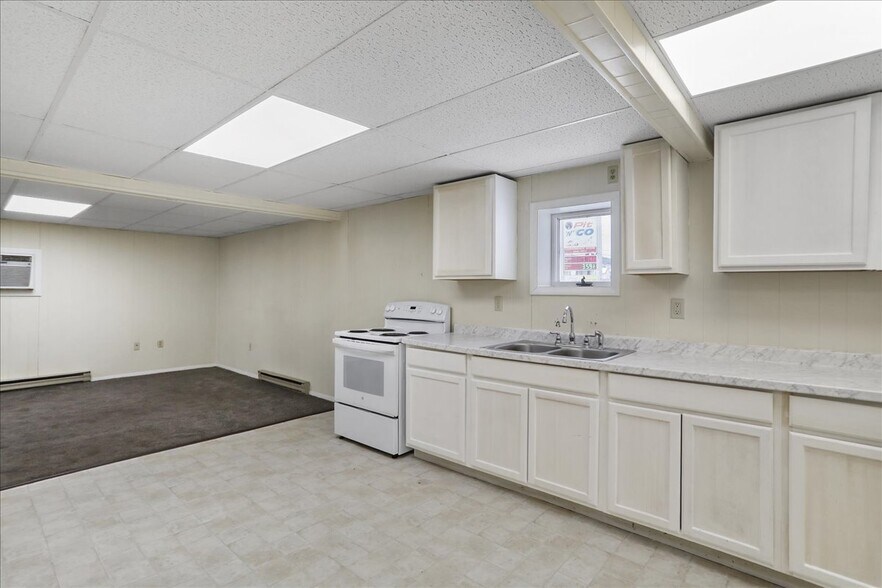 More Photos Of 339 Frederick St, Cumberland Multifamily For Sale