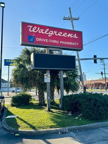 More Photos Of 4200 Chef Menteur Hwy, New Orleans Convenience Store For Lease