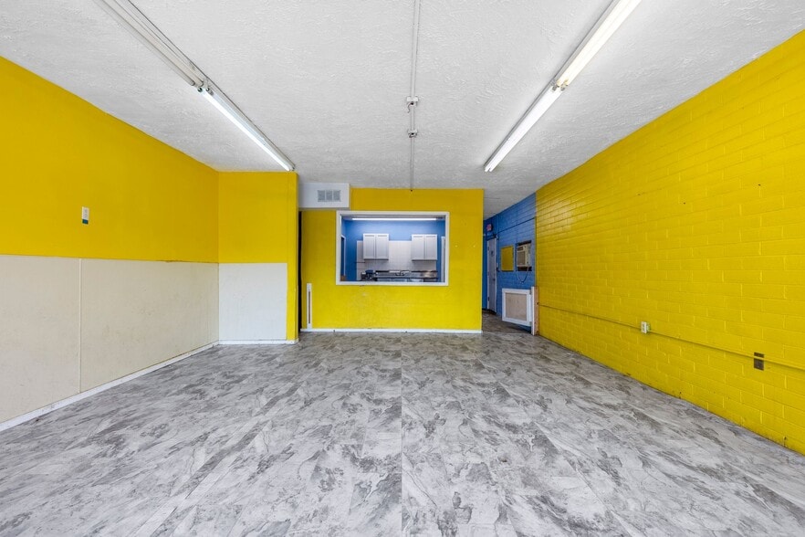 More Photos Of 2602-2606 Jones St, Greenville Freestanding For Sale