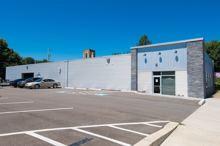 Primary Photo Of 1230 4th Ave, Coraopolis Freestanding For Lease