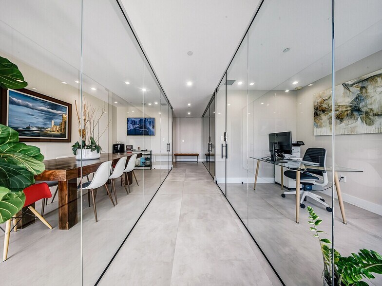 More Photos Of 150 SE 2nd Ave, Miami Office Residential For Sale