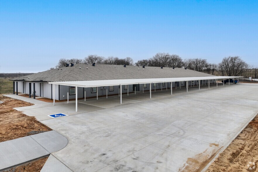 More Photos Of 8092 County Road 604, Alvarado Apartments For Sale