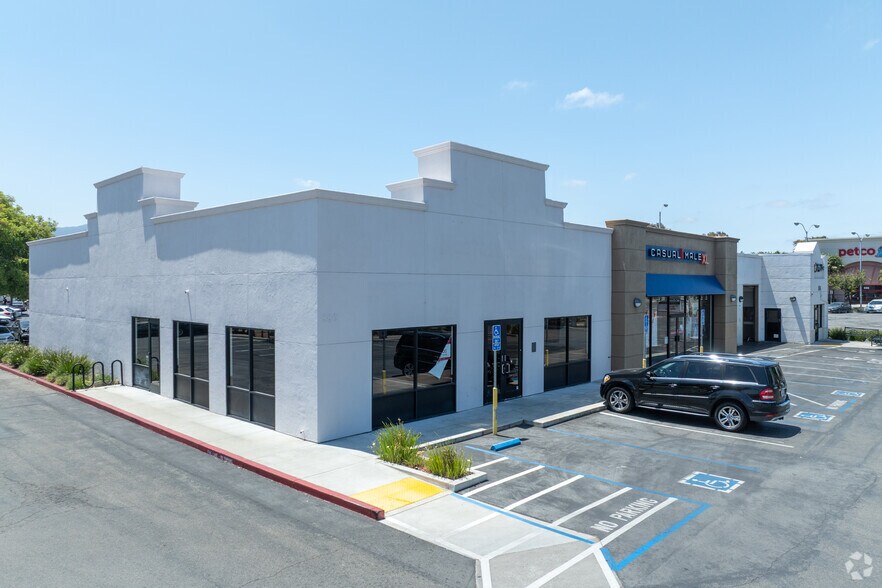 More Photos Of 880-898 Blossom Hill Rd, San Jose Unknown For Lease
