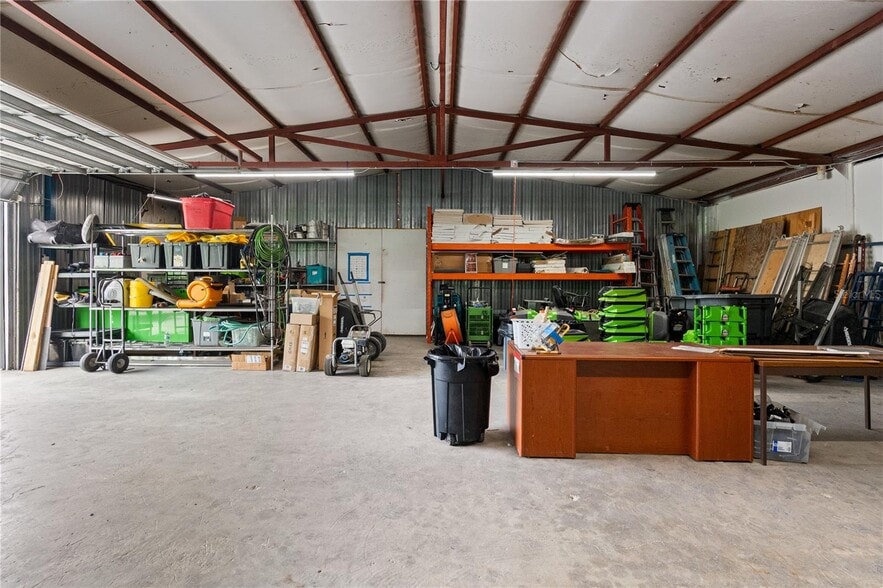 More Photos Of 15617 Old US Highway 441, Tavares Industrial For Lease
