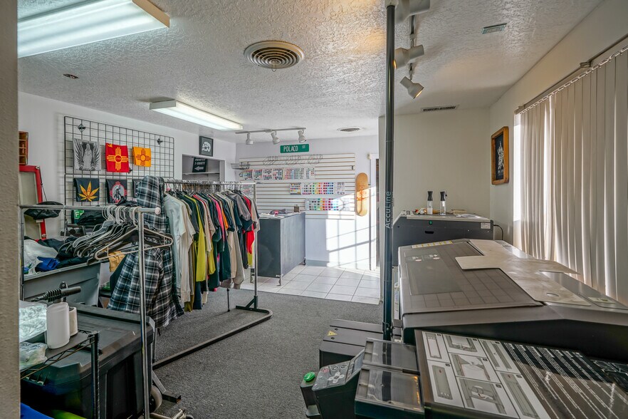 More Photos Of 135-145 Virginia St NE, Albuquerque Office For Sale