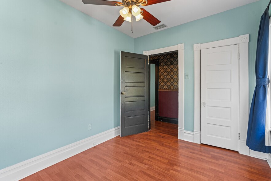 More Photos Of 312 E Tarpon Ave, Tarpon Springs Medical For Sale