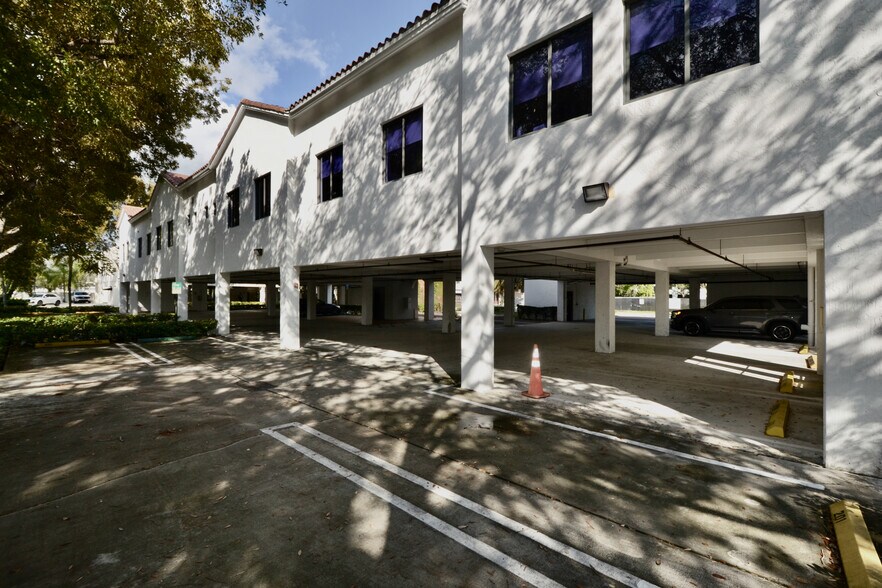 More Photos Of 7374 SW 93rd Ave, Miami Office For Sale