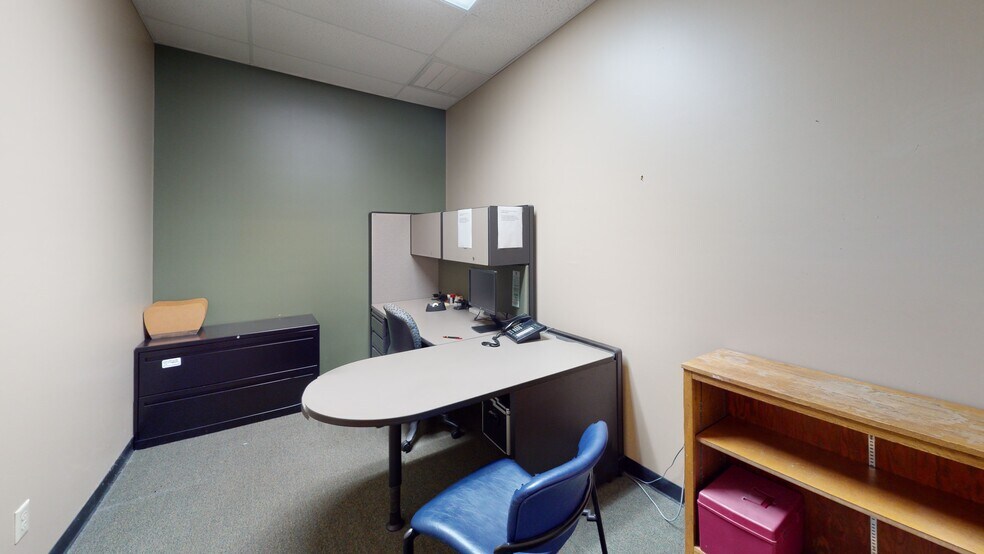 More Photos Of 950 Starvue Dr NW, Cleveland Office For Sale