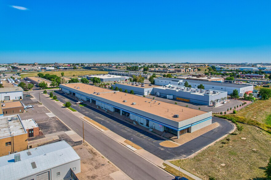 More Photos Of 3250 Oakland St, Aurora Warehouse For Lease