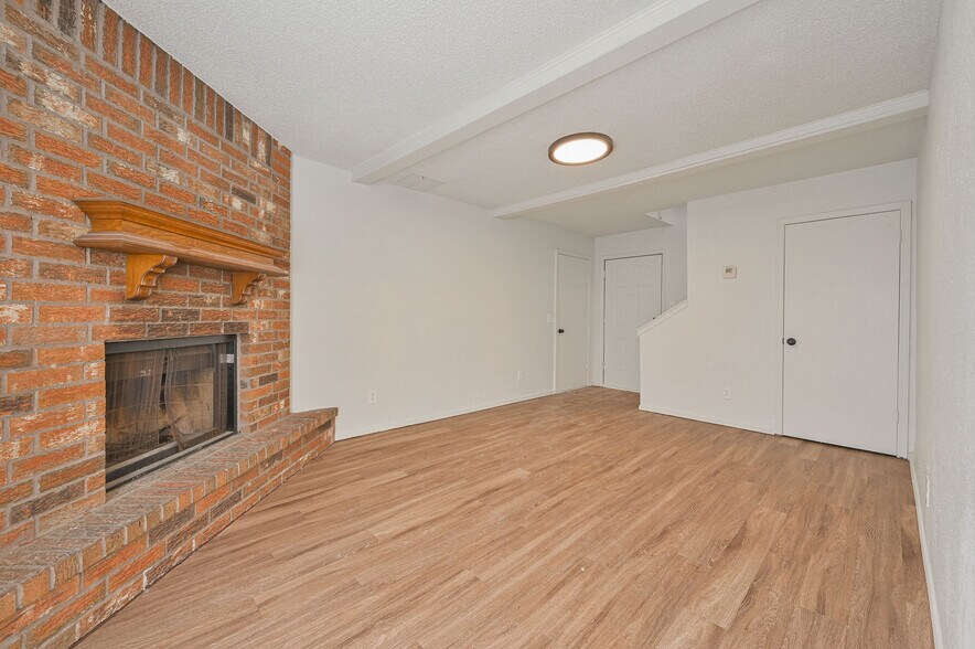 More Photos Of 8300 NW 10th St, Oklahoma City Apartments For Sale