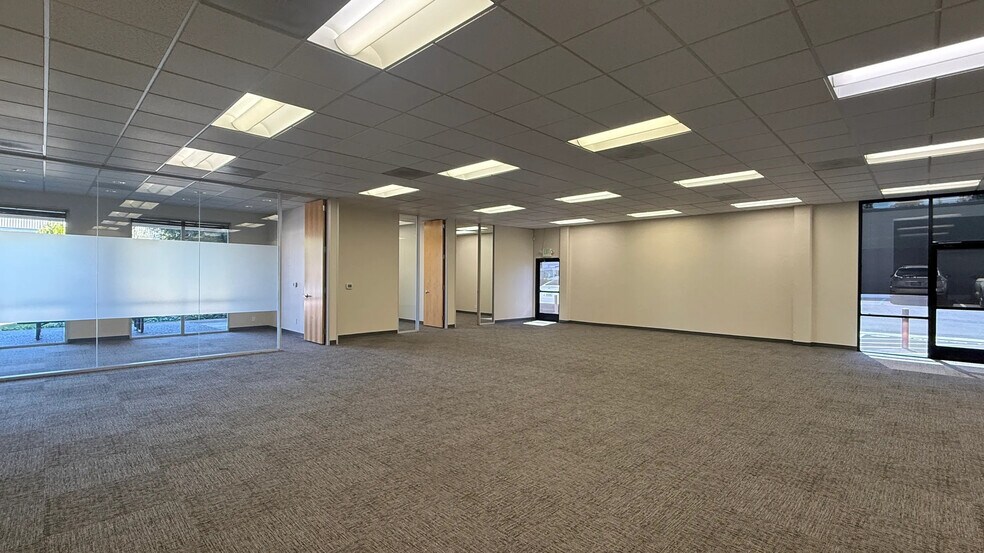 More Photos Of 685-687 N Pastoria Ave, Sunnyvale Light Manufacturing For Lease
