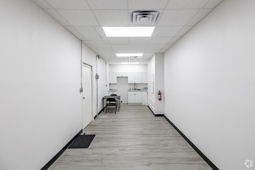 More Photos Of 2401 1st St, Fort Myers Office Residential For Sale