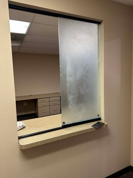 More Photos Of 2336 N Texas Ave, Pearland Medical For Lease