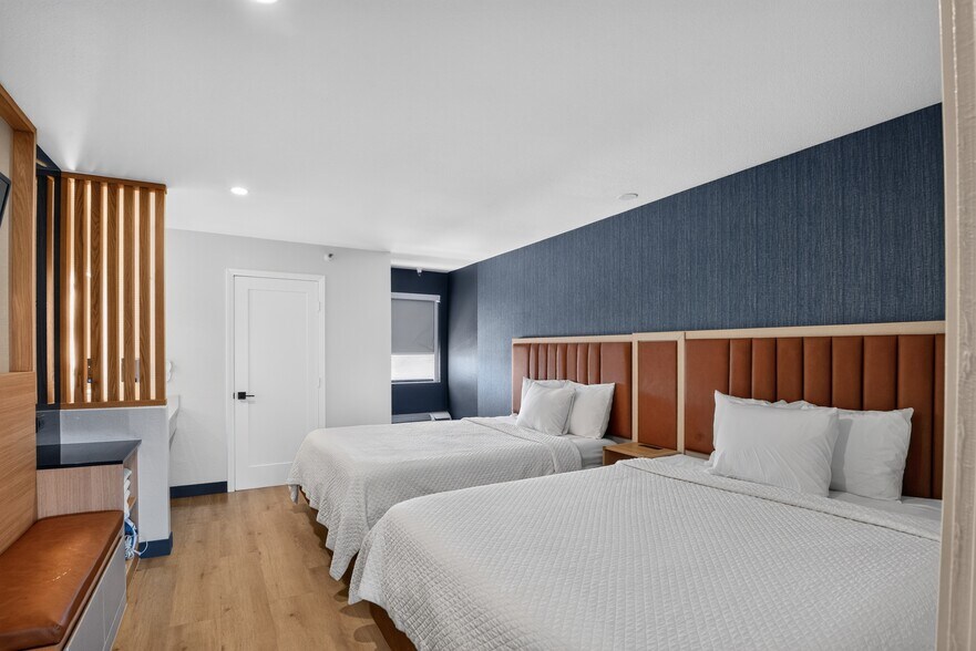 More Photos Of 2141 S Harbor Blvd, Anaheim Hotel For Sale