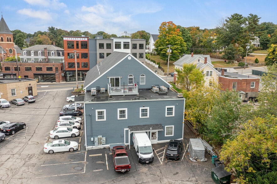 More Photos Of 11 Front St, Weymouth Office For Lease
