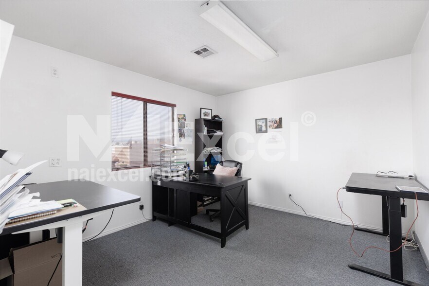 More Photos Of 376 E Sunland Dr, St George Storefront Retail Office For Sale