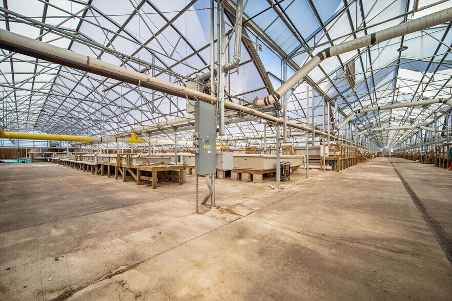 More Photos Of 1802 Industrial Park Dr, Ellsworth Industrial For Sale
